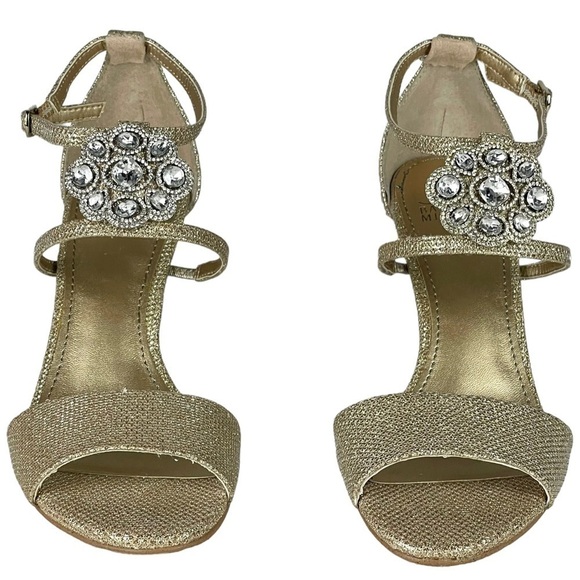 BELLE BY BADGLEY MISCHKA CRYSTAL RHINESTONE MEDALLION METALLIC EVENING SHOE - Picture 3 of 15